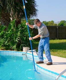 swimming-pool-cleaning